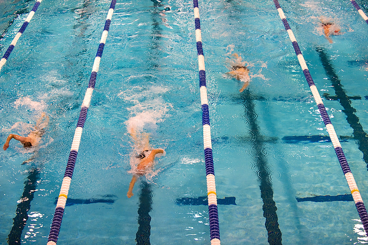 Freshman Hannah Bunion continues broke two records during this semester. 

Photo Credit: Pickpik 